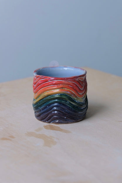 Seabed Sipcup in Dark Rainbow (4)