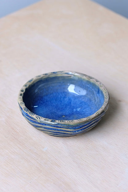 Summer Blue Seabed Saucer