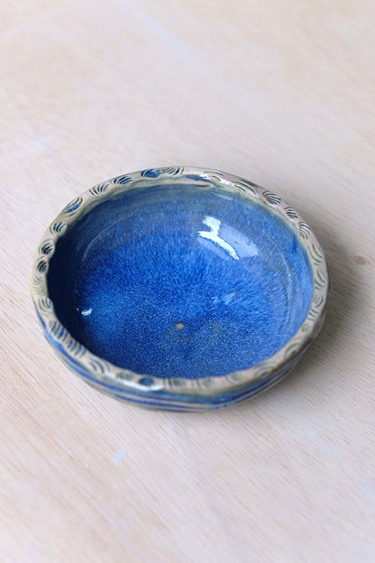 Summer Blue Seabed Saucer