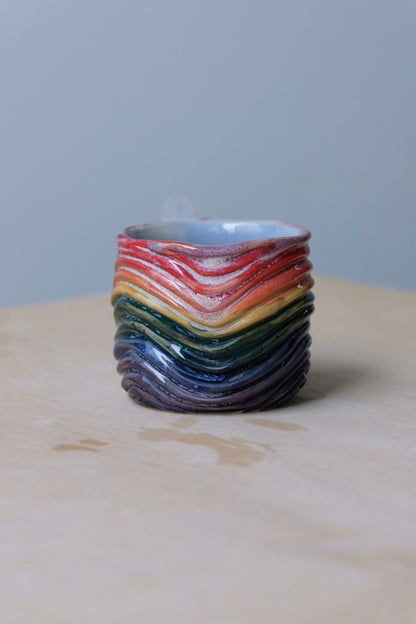 Seabed Sipcup in Dark Rainbow (3)