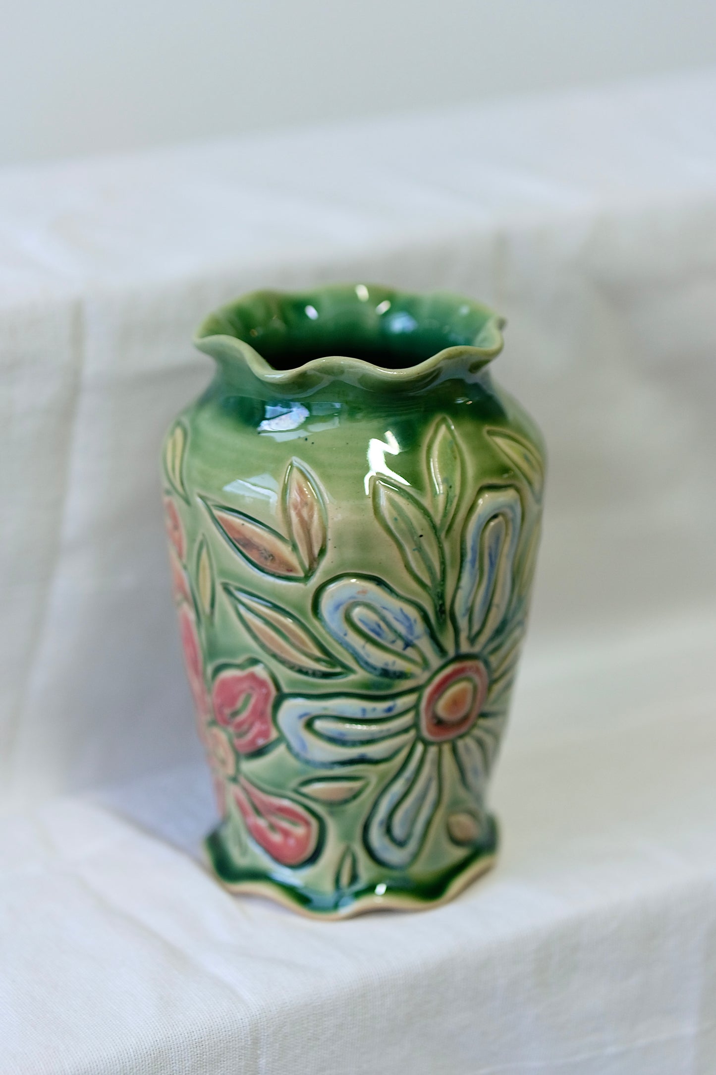 Ummuramics x Flowerfolks - Jade Green Bunga-Bunga Vase