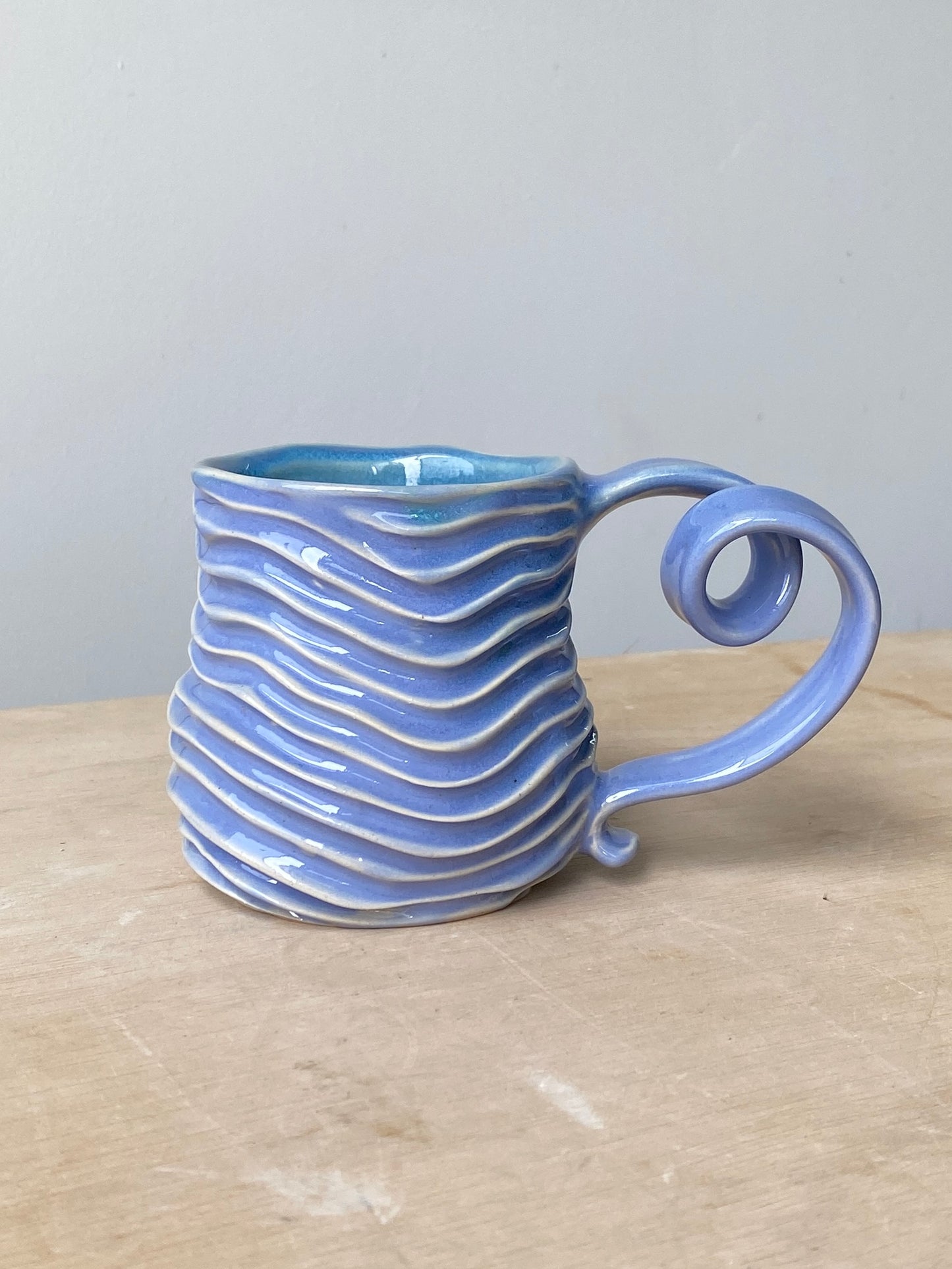 'Surface blue' Rainbow Seabed Mug (1)